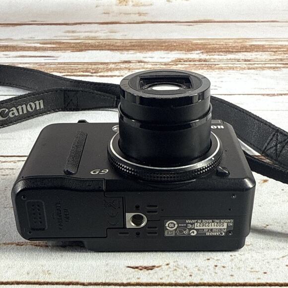 Canon Powershot G9 12.1MP Digital Camera Will Not Power On Parts Repair - Picture 5 of 5